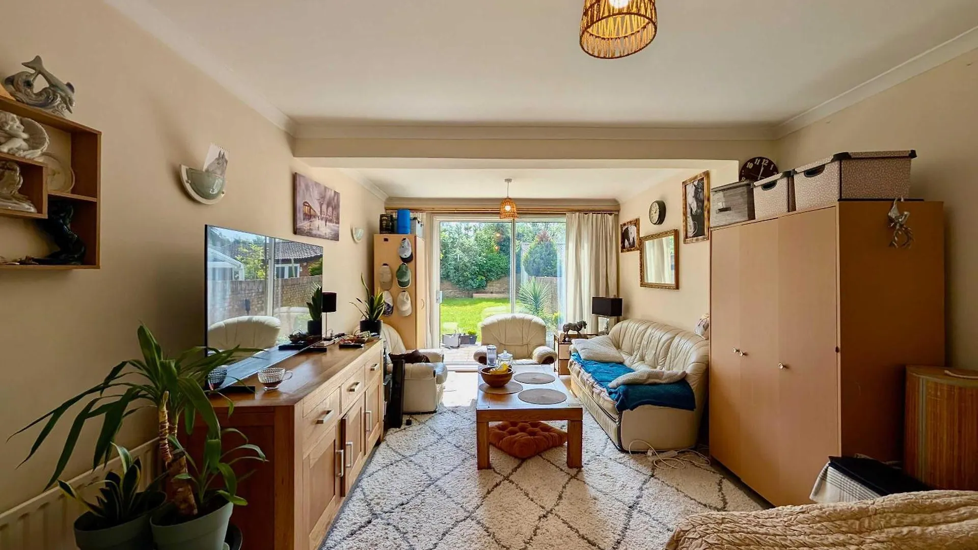 Holiday home Spacious House With Amazing Backyard And Parking Hounslow