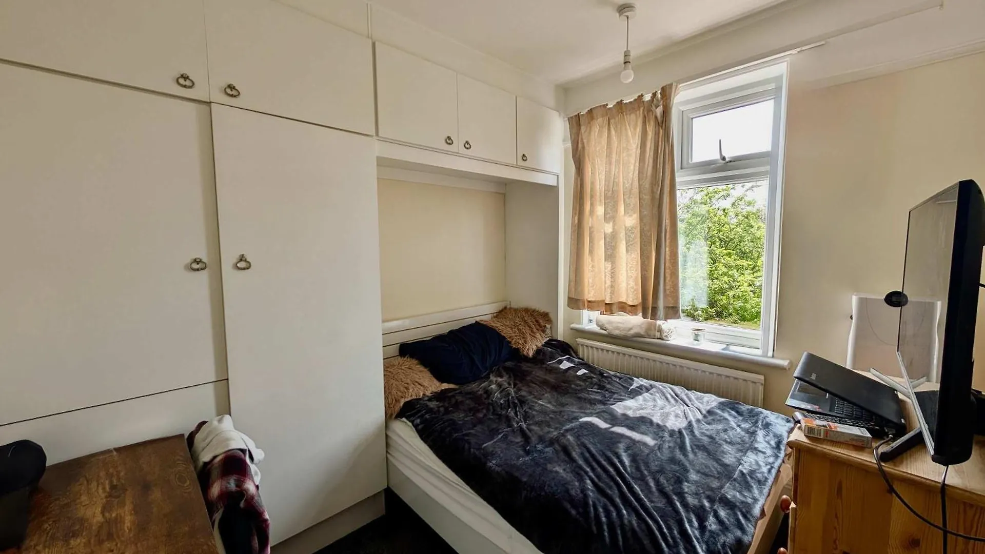 Spacious House With Amazing Backyard And Parking Hounslow Holiday home